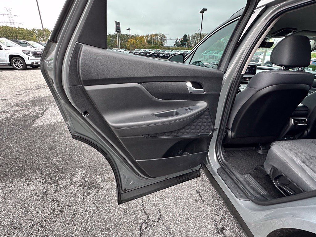 Used 2023 Hyundai Santa Fe SEL w/ Winter Weather Package AWD/4WD image 25