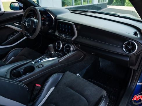 Used 2019 Chevrolet Camaro SS RWD image 22