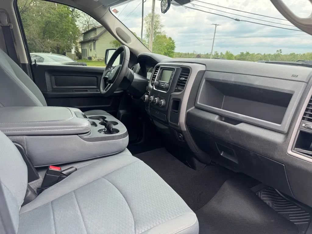 Used 2019 RAM 1500 Express w/ Express Value Package AWD/4WD image 8