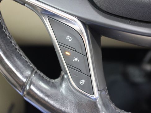 Used 2019 Cadillac XT5 Luxury FWD image 13