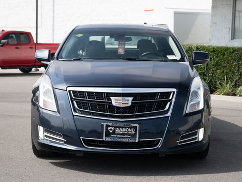 Used 2017 Cadillac XTS Premium Luxury image 2