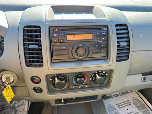 Used 2013 Nissan Frontier S image 20