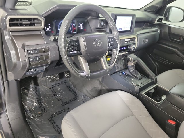 Used 2025 Toyota Tacoma SR5 RWD image 17