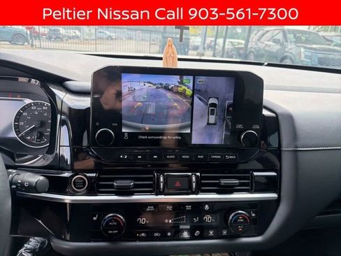 Certified 2023 Nissan Pathfinder SL w/ SL Premium Package FWD image 13