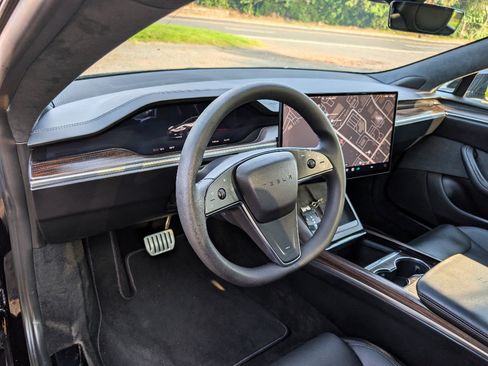 Used 2023 Tesla Model S Standard Range AWD/4WD image 20