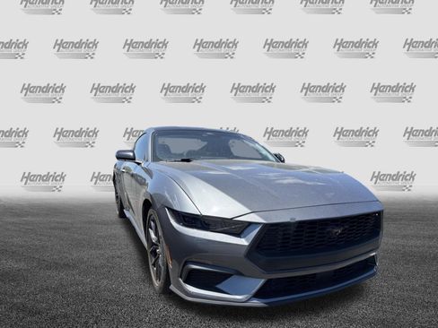 Used 2024 Ford Mustang Coupe image 5