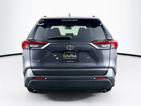 Used 2025 Toyota RAV4 XLE w/ Convenience Package image 7