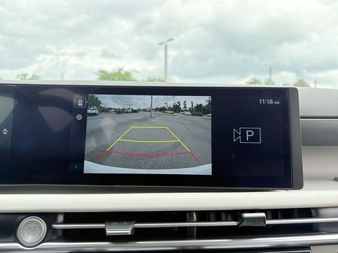 Used 2025 Hyundai Tucson SEL FWD image 22