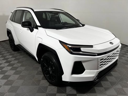 Used 2026 Toyota RAV4 SE w/ Convenience Package AWD/4WD image 3