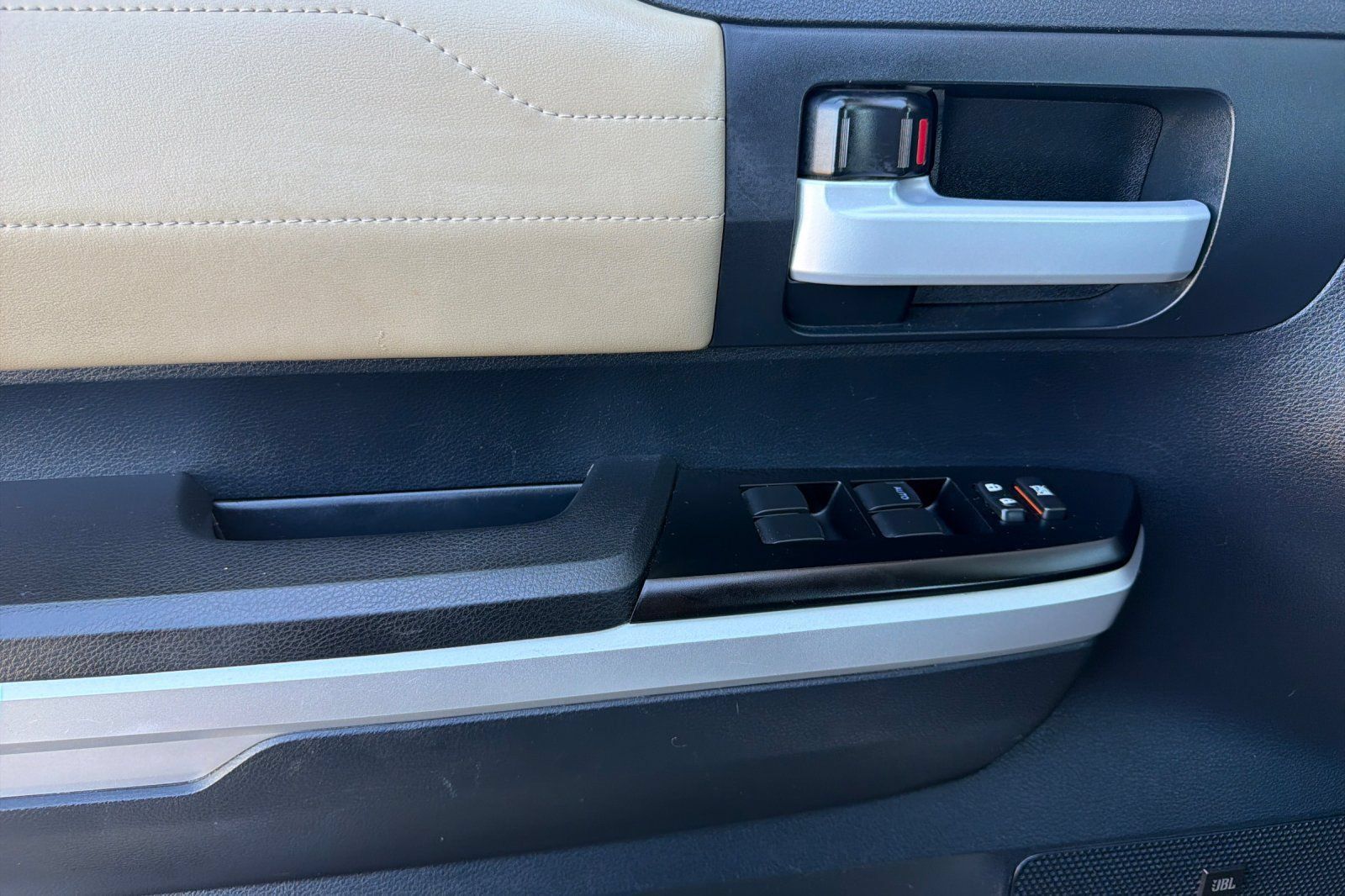 Used 2015 Toyota Tundra Limited AWD/4WD image 13