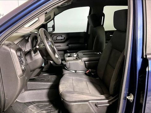 Used 2019 Chevrolet Silverado 1500 Custom w/ Custom Max Trailering Package AWD/4WD image 16