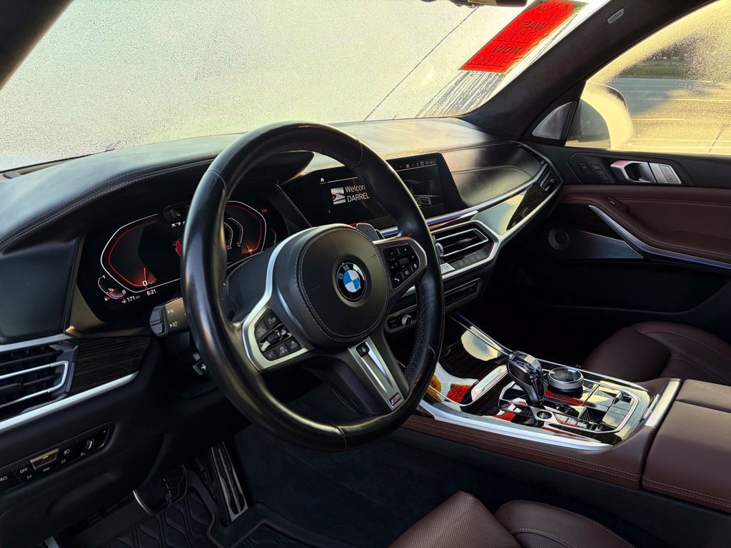 Used 2021 BMW X7 M50i w/ Dynamic Handling Package AWD/4WD image 17