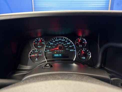Used 2024 Chevrolet Express 2500 w/ Driver Convenience Package image 16