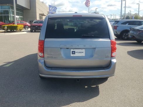 Used 2018 Dodge Grand Caravan GT image 7