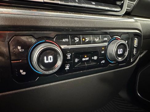 Used 2025 Chevrolet Silverado 1500 LT image 14