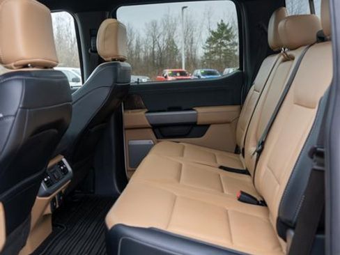 Used 2022 Ford F150 Lariat w/ Equipment Group 502A High image 12