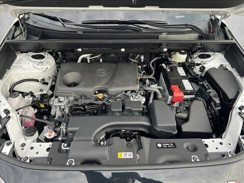 New 2025 Toyota RAV4 XLE image 19
