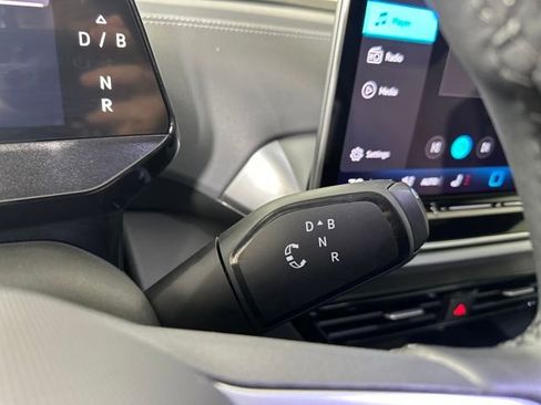 Used 2025 Volkswagen ID.4 Pro image 20