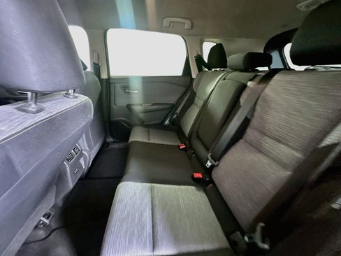 Used 2023 Nissan Rogue SV FWD image 26