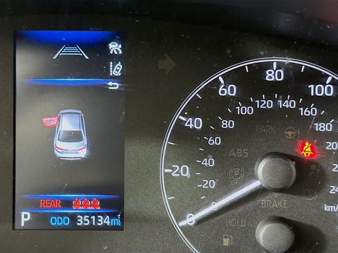 Used 2025 Toyota Corolla LE FWD image 18