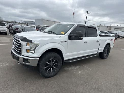 Used 2016 Ford F150 XLT w/ Equipment Group 302A Luxury image 12