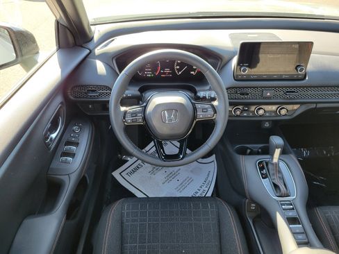 Certified 2024 Honda HR-V Sport image 11