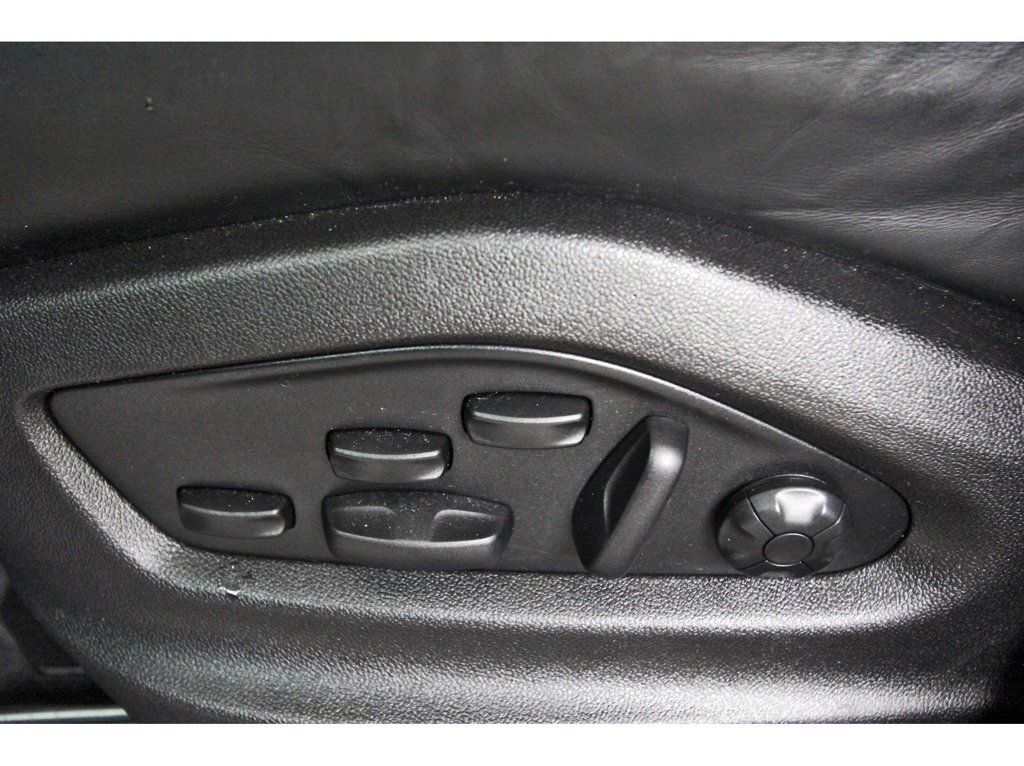 Used 2023 Porsche Cayenne GTS AWD/4WD image 25