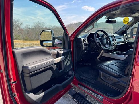 Used 2021 Ford F250 Lariat image 11