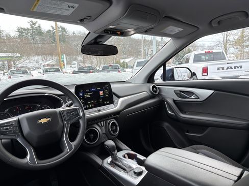 Used 2023 Chevrolet Blazer LT image 15