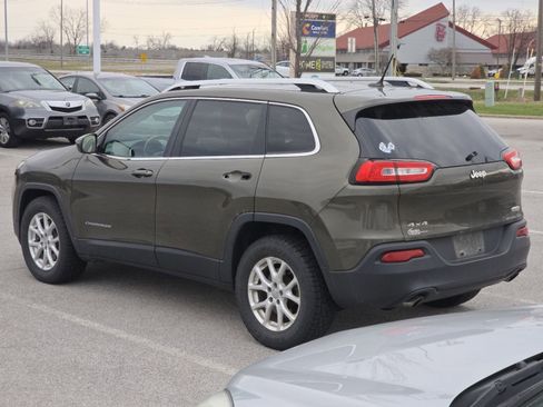 Used 2014 Jeep Cherokee Latitude w/ Cold Weather Group image 6