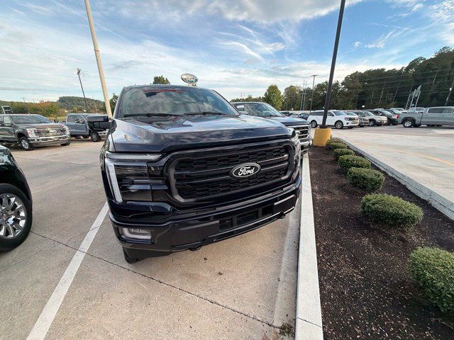 Used 2025 Ford F150 Lariat w/ Equipment Group 501A Mid AWD/4WD image 9