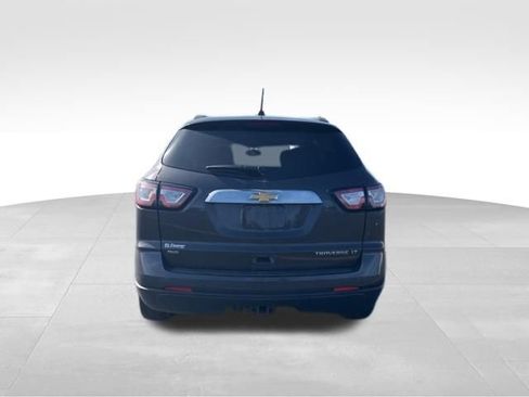 Used 2016 Chevrolet Traverse LT w/ Style and Technology Package image 4
