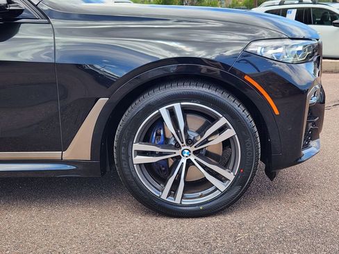 Used 2021 BMW X7 M50i w/ Dynamic Handling Package AWD/4WD image 29