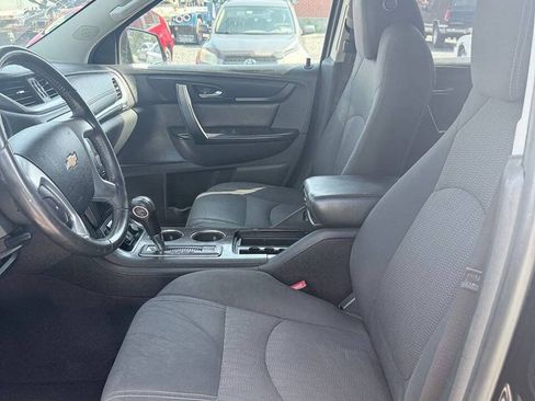 Used 2017 Chevrolet Traverse LT AWD/4WD image 19