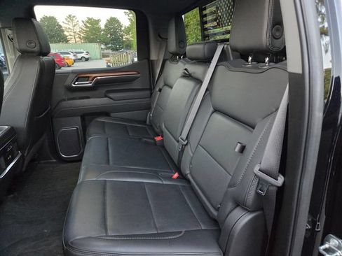 Used 2022 GMC Sierra 1500 Denali AWD/4WD image 12