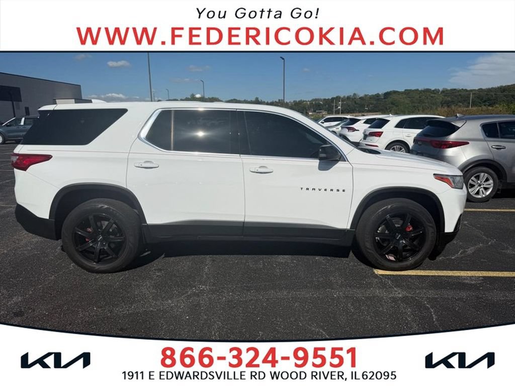 Used 2021 Chevrolet Traverse LS AWD/4WD image 1