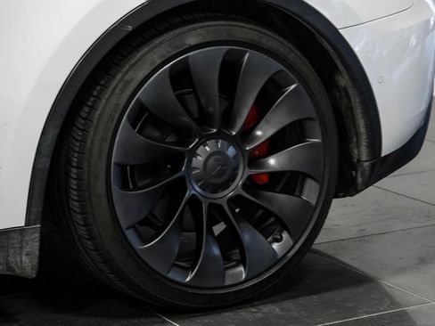 Used 2022 Tesla Model Y Performance AWD/4WD image 47