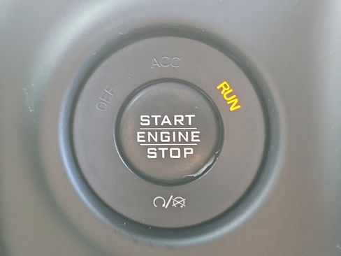 Used 2018 Jeep Wrangler Unlimited Rubicon w/ Dual Top Group image 31