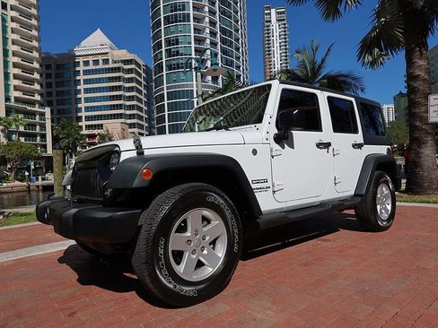 Used 2017 Jeep Wrangler Unlimited Sport w/ Quick Order Package 24S image 25