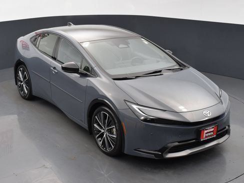Used 2023 Toyota Prius Limited AWD/4WD image 26