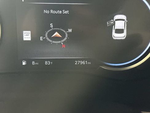 Used 2025 Genesis G70 2.5T RWD image 15