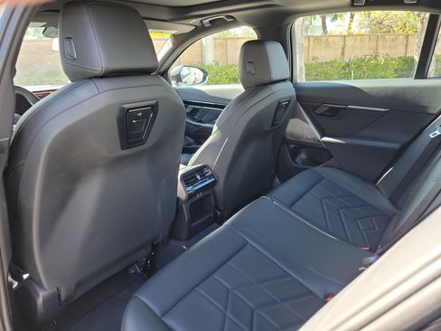 Used 2024 BMW 530i w/ Premium Package image 14