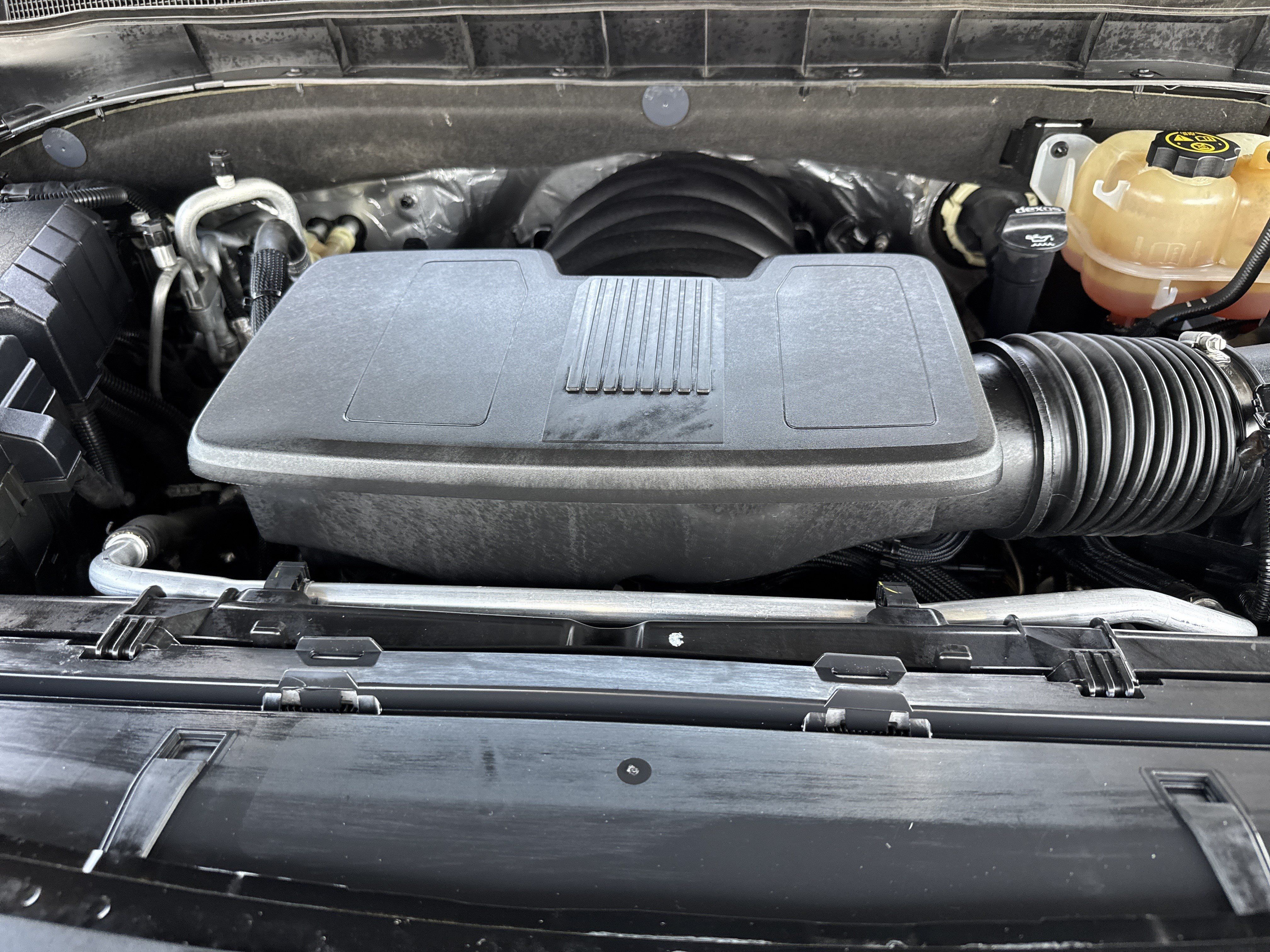Used 2022 Chevrolet Tahoe LT w/ Luxury Package AWD/4WD image 34