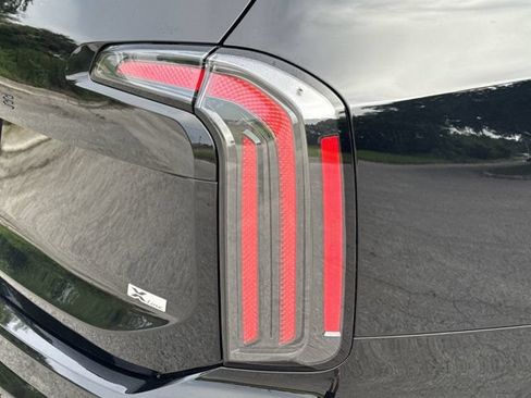 Used 2025 Kia Telluride EX X-Line AWD/4WD image 10