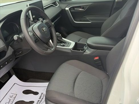 Certified 2025 Toyota RAV4 XLE w/ Convenience Package image 7