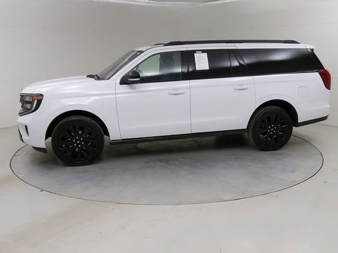 Certified 2025 Ford Expedition Max Platinum w/ Stealth Appearance Package AWD/4WD image 20