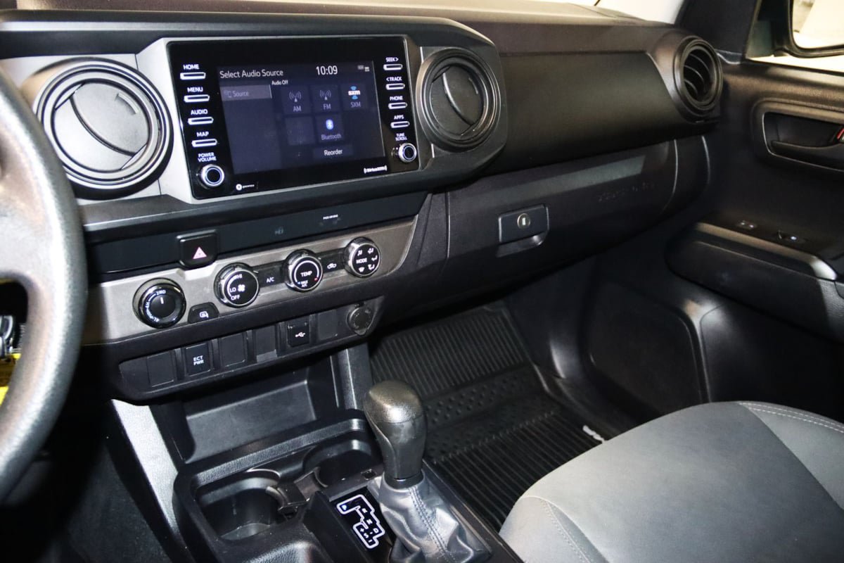 Used 2020 Toyota Tacoma SR AWD/4WD image 44