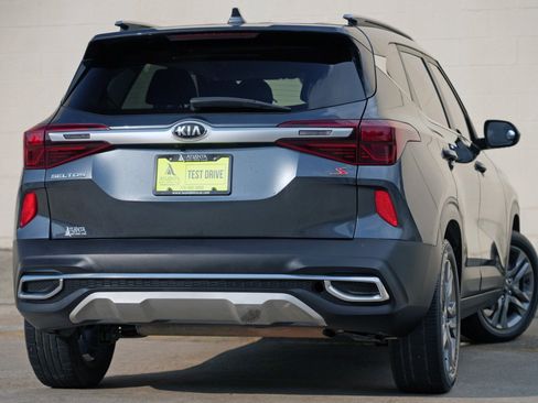 Used 2021 Kia Seltos S FWD image 4