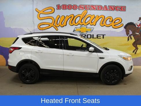 Used 2017 Ford Escape SE AWD/4WD image 1