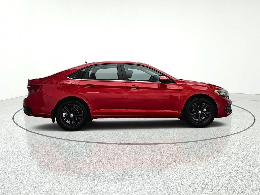 Used 2023 Volkswagen Jetta SE w/ Panoramic Sunroof Package FWD image 7